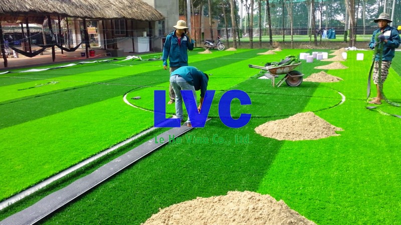Thi công sân bóng đá mini nhân tạo, Sân bóng đá mini, Cỏ nhân tạo, Công ty Lê Hà Vina, Sân cỏ nhân tạo