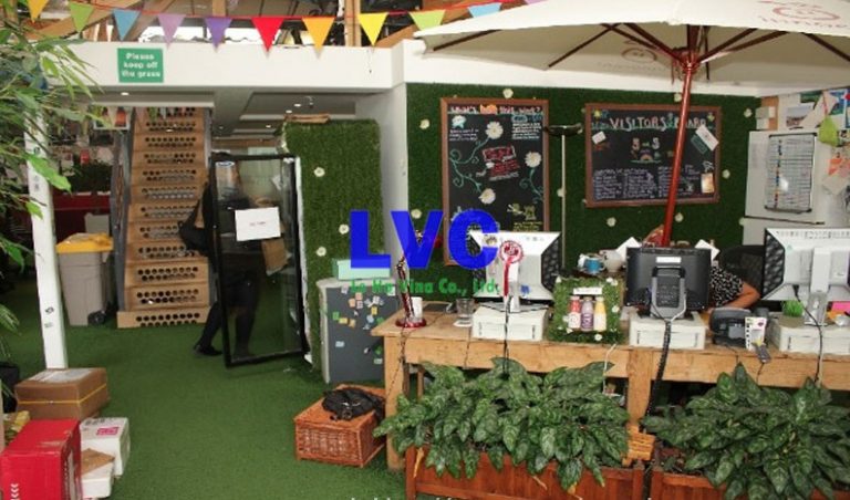 Cỏ nhân tạo để trang trí quán cafe, Cỏ nhân tạo trang trí, Công ty Lê Hà Vina, Cỏ nhân tạo, Cỏ nhân tạo của Lê Hà Vina