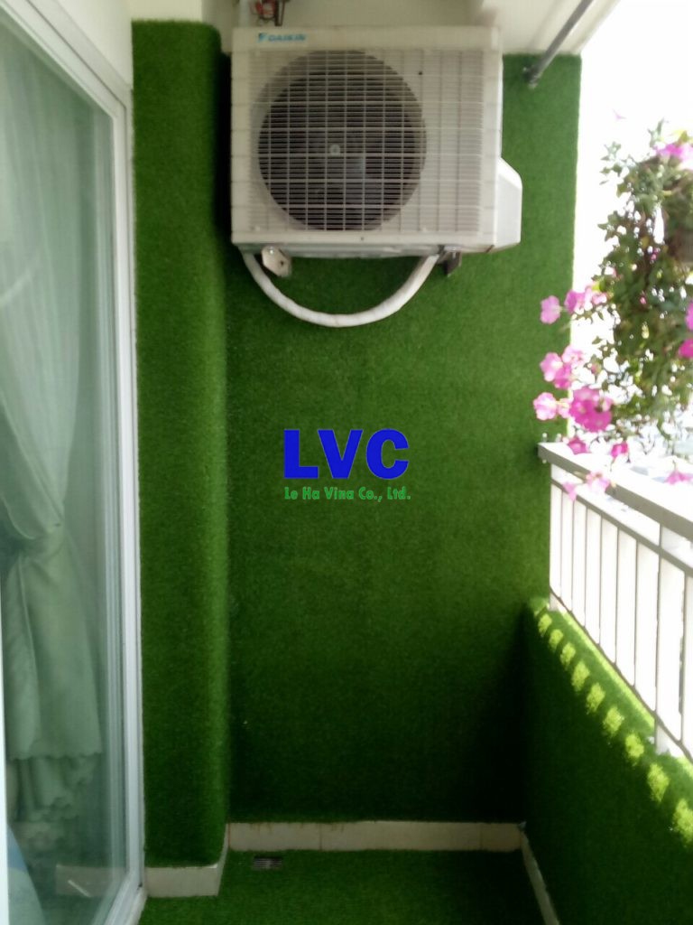 Thảm cỏ nhựa trang trí ban công, Thảm cỏ nhựa trang trí, Thảm cỏ nhựa, Thi công thảm cỏ nhựa trang trí, Công ty Lê Hà Vina