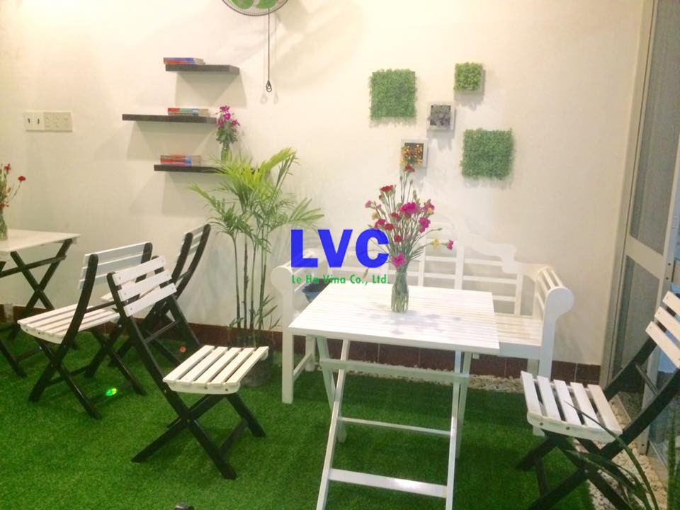 Cỏ nhân tạo trang trí quán cà phê, Cỏ nhân tạo trang trí, Cỏ nhân tạo LH71AT, Cỏ nhân tạo, Công ty Lê Hà Vina