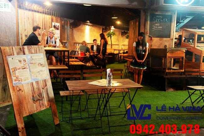 Cỏ nhân tạo trang trí quán cà phê, Lê Hà Vina, Cỏ LH 45mm, Cỏ nhân tạo LH 45mm, Cỏ nhân tạo trang trí
